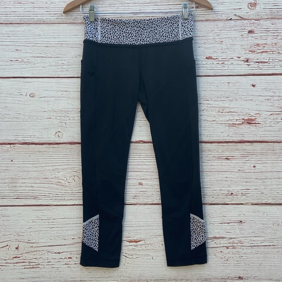 Lululemon Pace Rival Crop in Black/Miss Mosaic Black Sz 4 - Picture 4 of 16